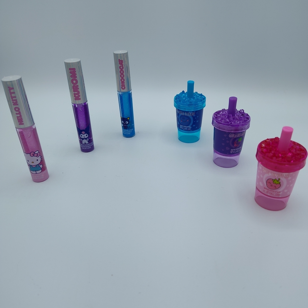 ⬇️👇🎉🎉HOST PICK🎉🎉Sanrio Lip Gloss Trio Boba Lip Balms Set Hello Kitty Kuromi